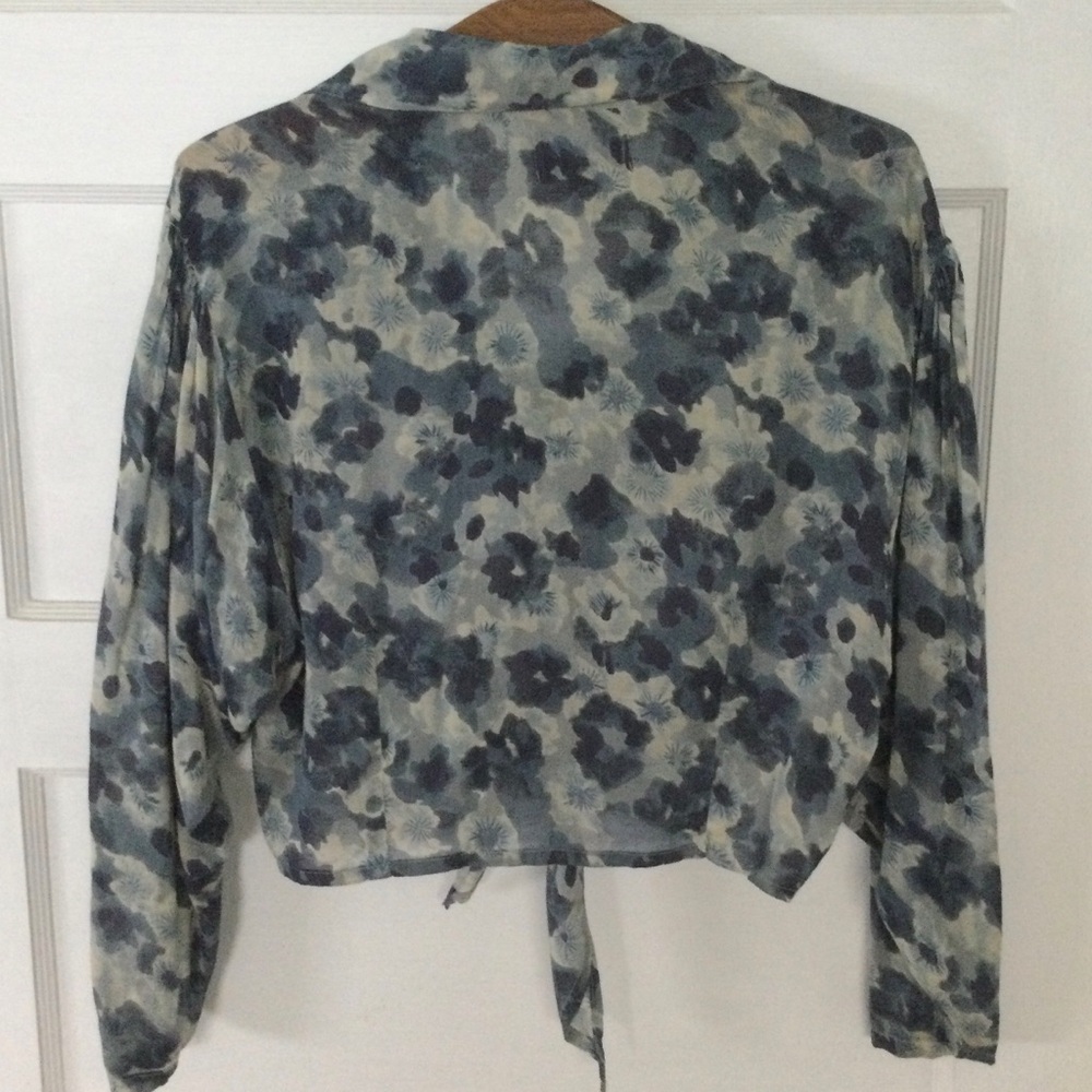 Tie-Front Floral Blouse - Blue/Gray - Picture 3 of 7